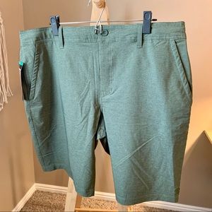 Men’s Hang Ten shorts